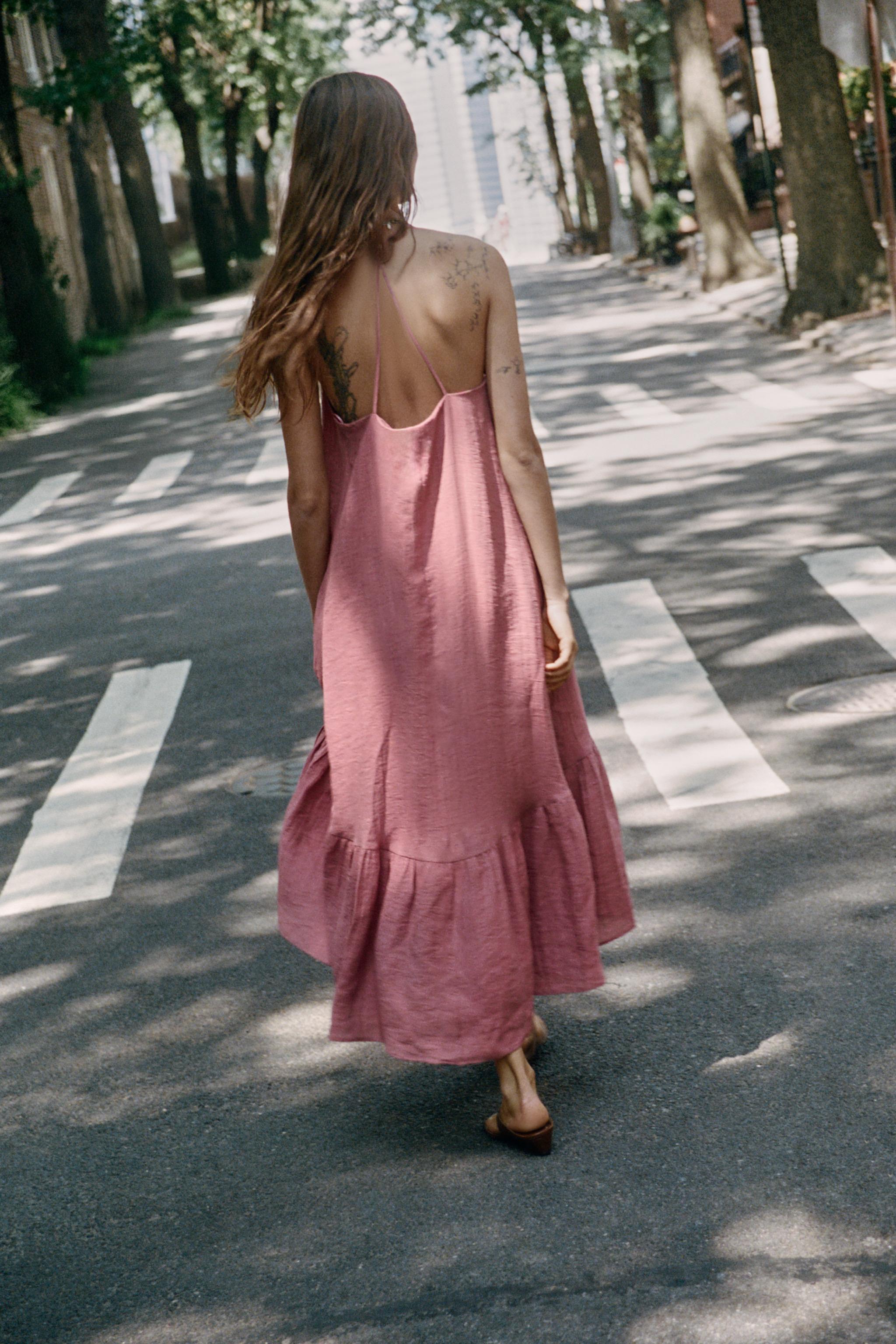 VOLUMINOUS MIDI DRESS